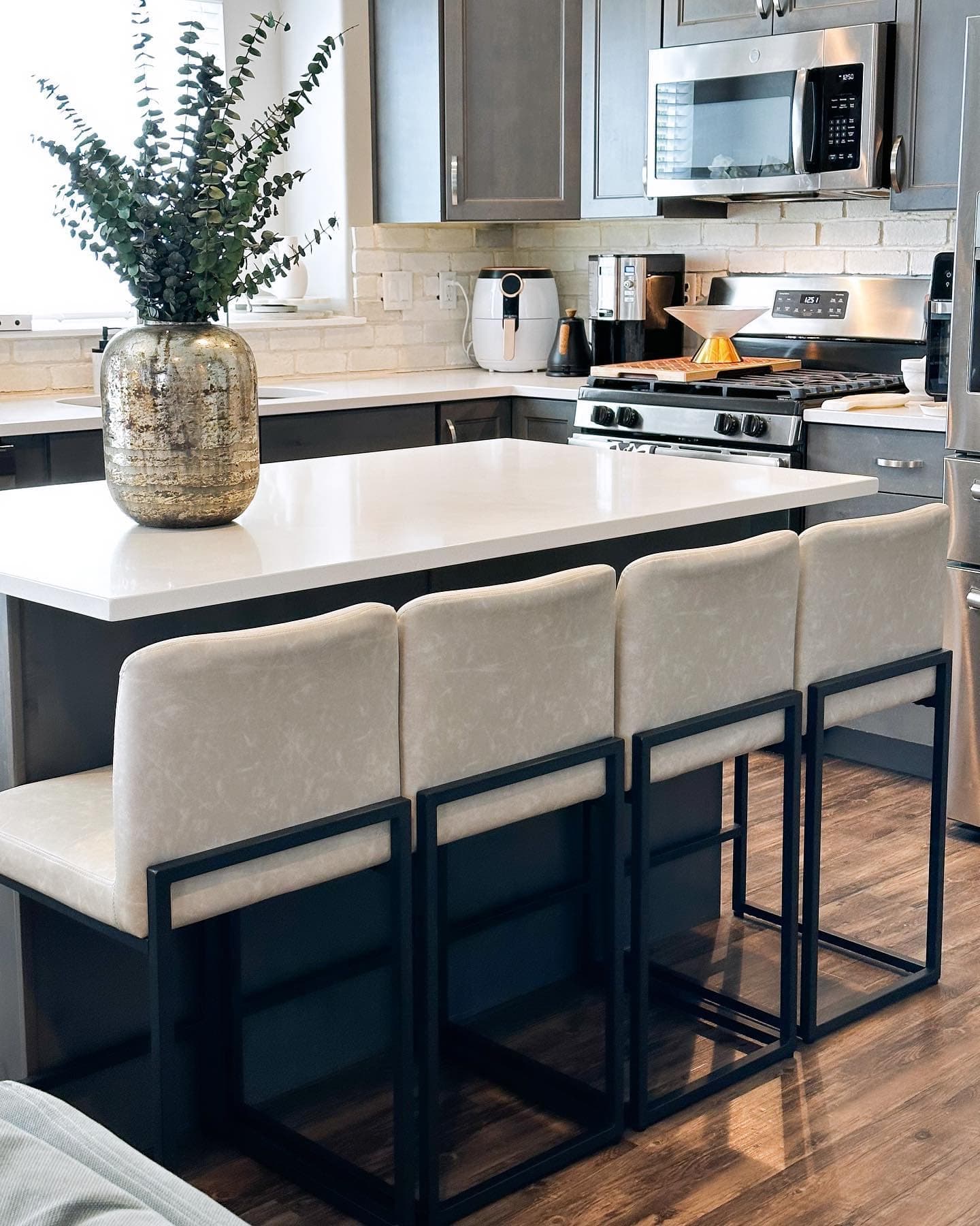 PHI VILLA Set of 4 Leather Bar Stools with Back