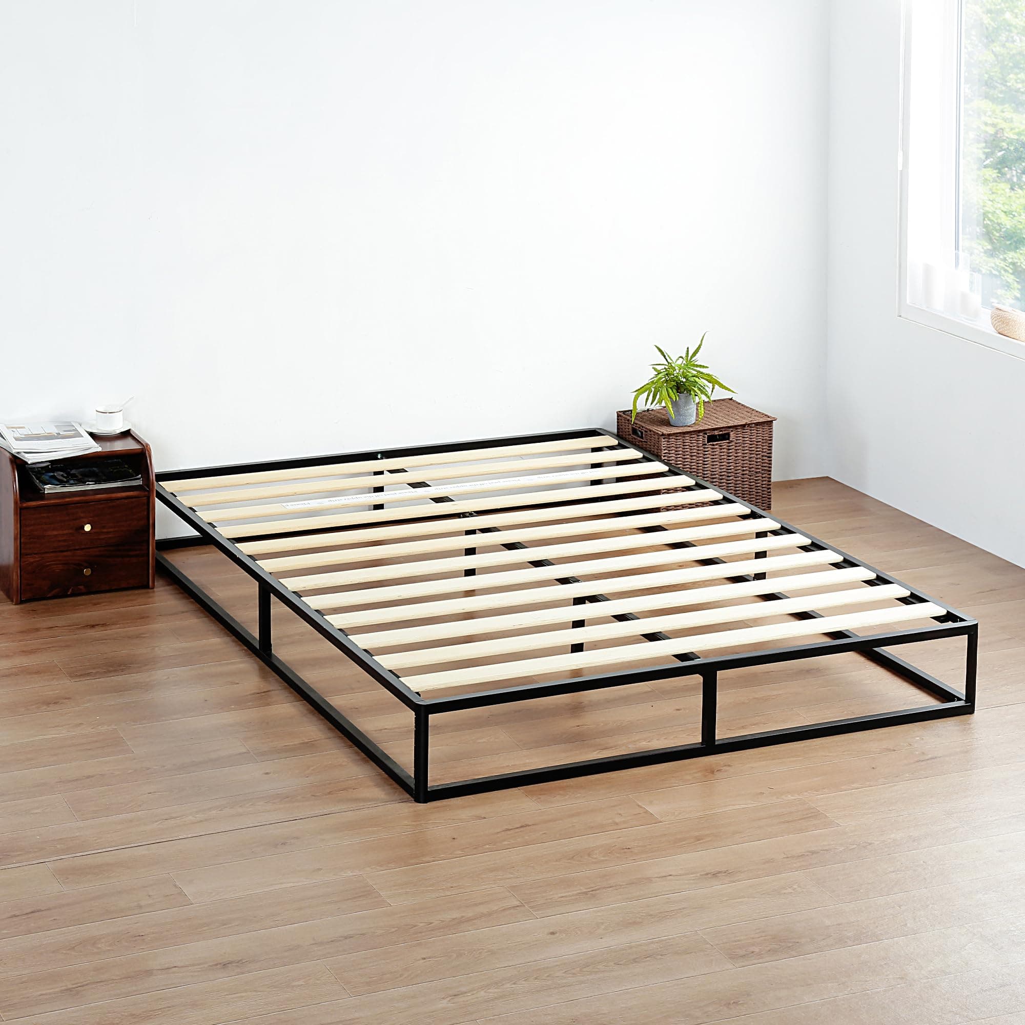 Olee Sleep Black Full Size Modern Metal Platform Bed Frame